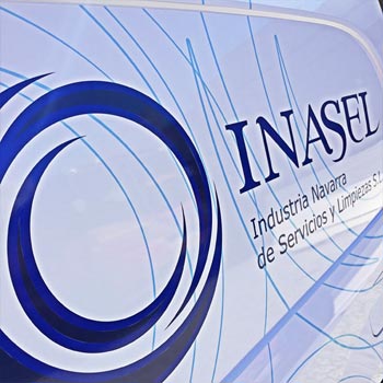 Limpiezas Inasel - Diseño y Rotulación de vehiculos - Curva Rotulación Integral Pamplona