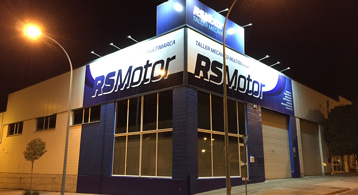 RS Motor Pamplona - Diseño y Rotulación de fachadas para negocios - Curva Rotulación Integral Pamplona